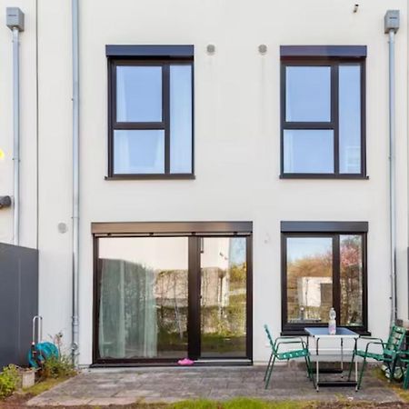 Beautiful Room With Balcony Direction To Messe Hannover Exteriér fotografie
