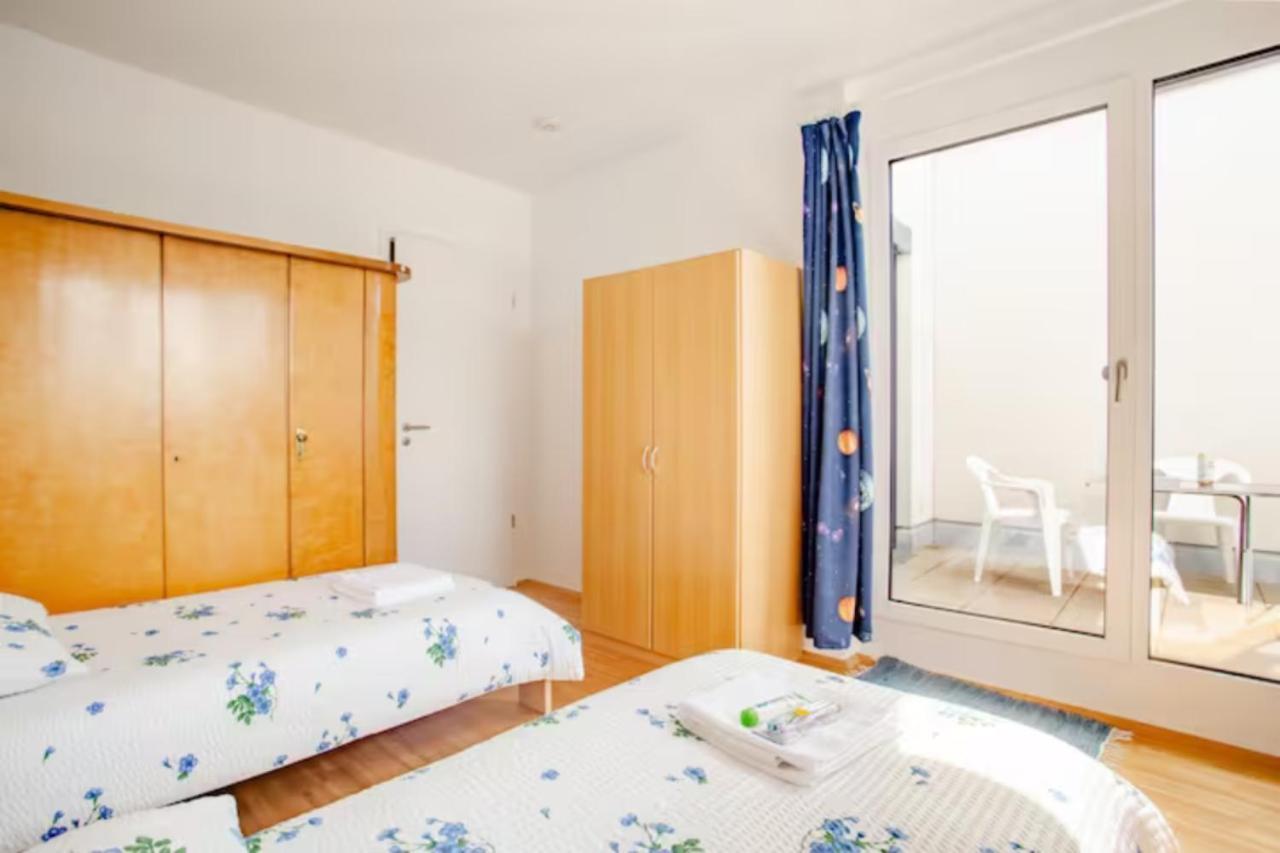 Beautiful Room With Balcony Direction To Messe Hannover Exteriér fotografie